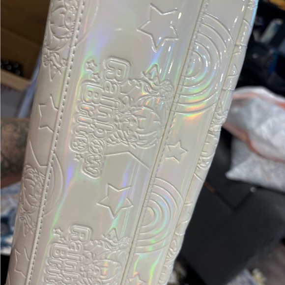 Loungefly Rainbow Brite Iridescent White Tote Bag - Picture 4 of 5